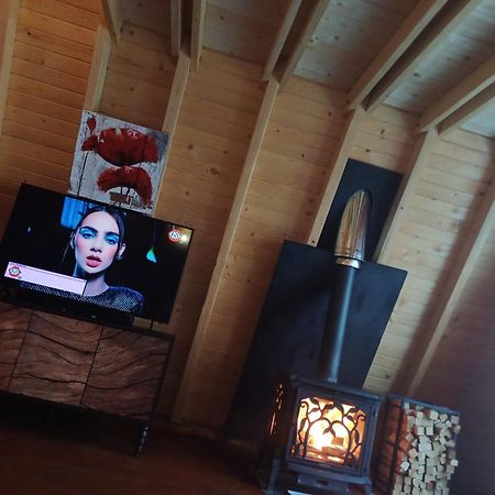 Cabana 365 Braşov Esterno foto