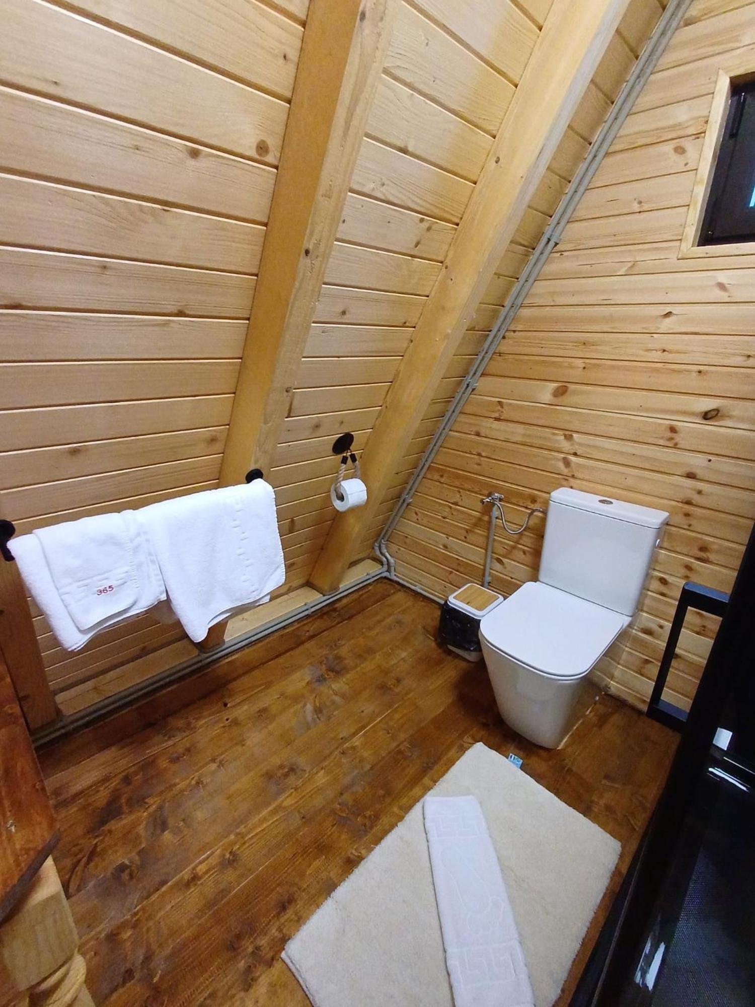 Cabana 365 Braşov Esterno foto